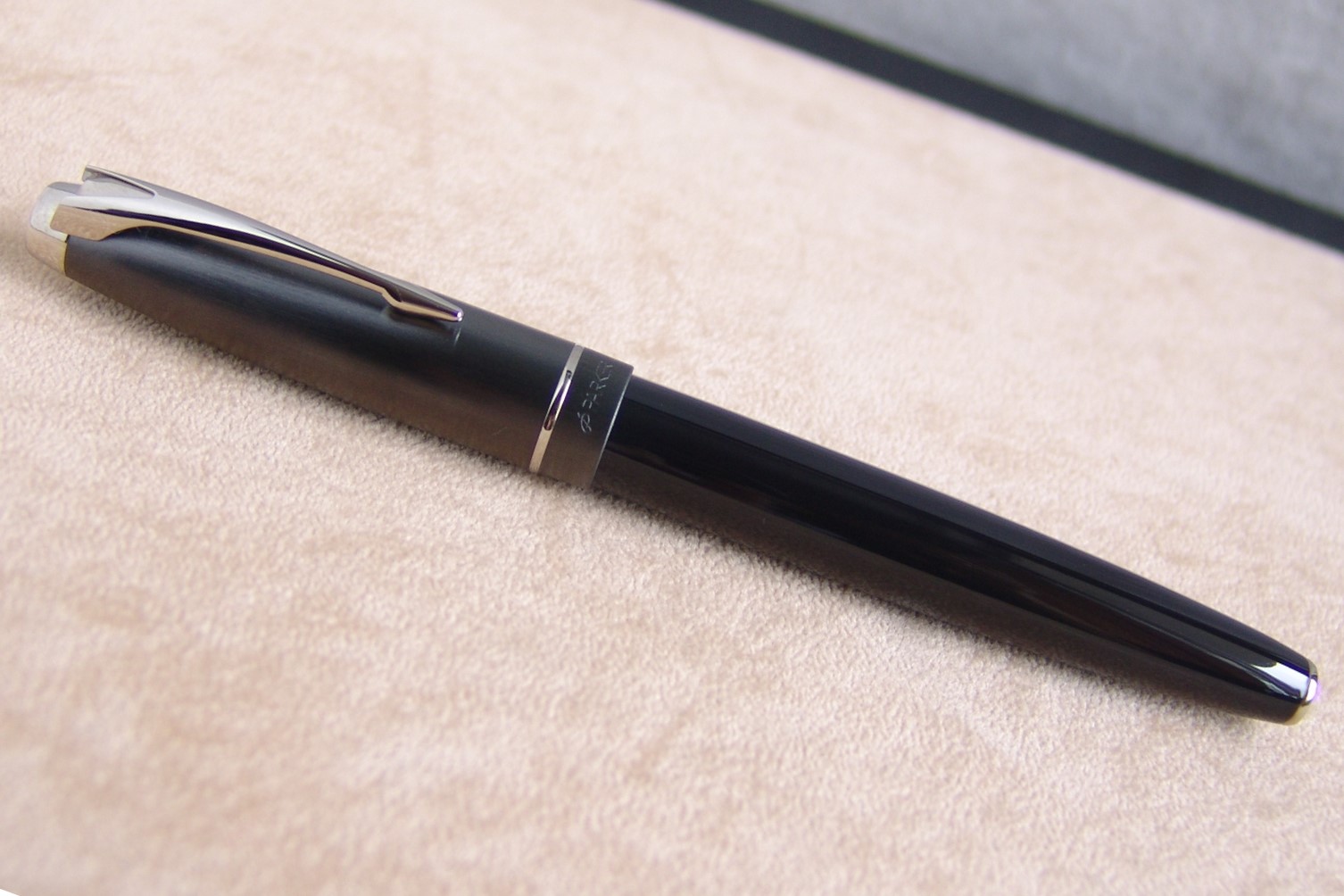 Parker100CobaltBlackSTRB_G